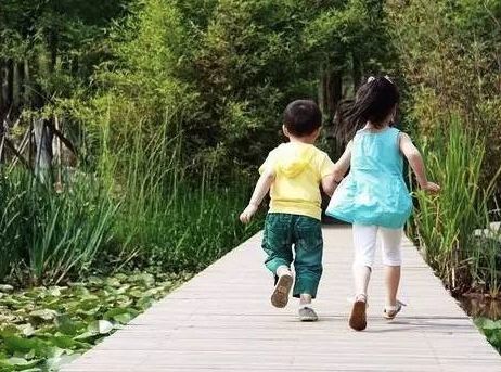 小孩误吞三颗磁力珠,3岁男童误吞10多颗磁力珠