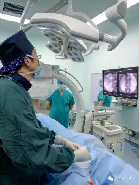 一根银针下的中医颠覆式创新独家专访黄金昶