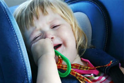 宝宝坐车晕车后有什么表现,春运晕车怎么办教你一招立刻解决