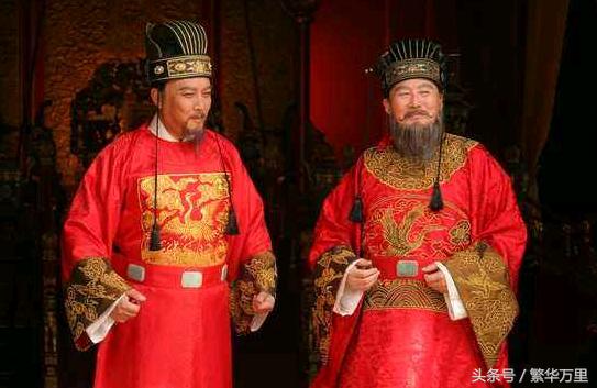 一两银子在古代可以生活多久,在古代一两银子可以买多少铜