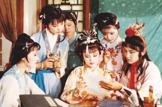 红楼梦里的诗词谁写得最好,红楼梦里的诗词