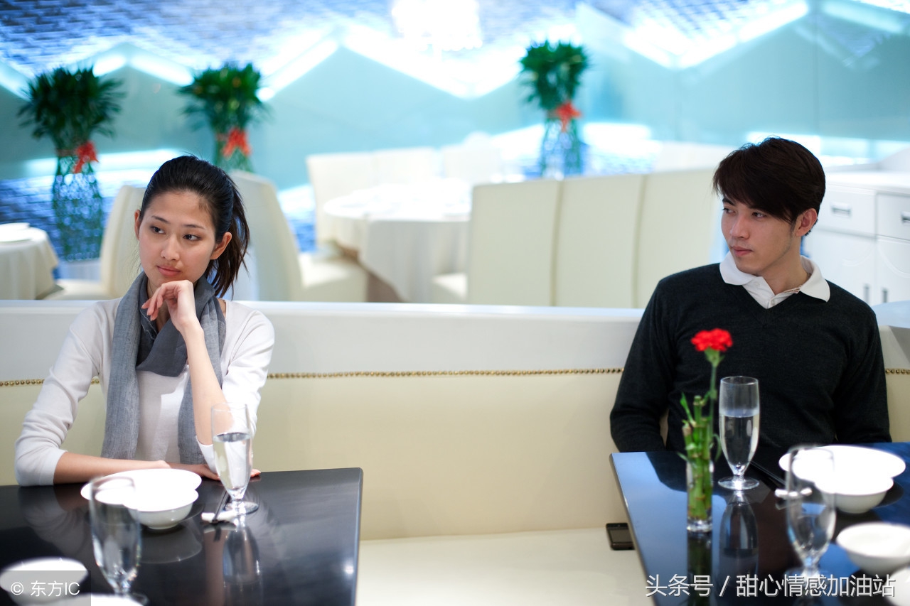 网恋女朋友分手态度坚决怎么挽回,网恋女友对我忽冷忽热怎么办