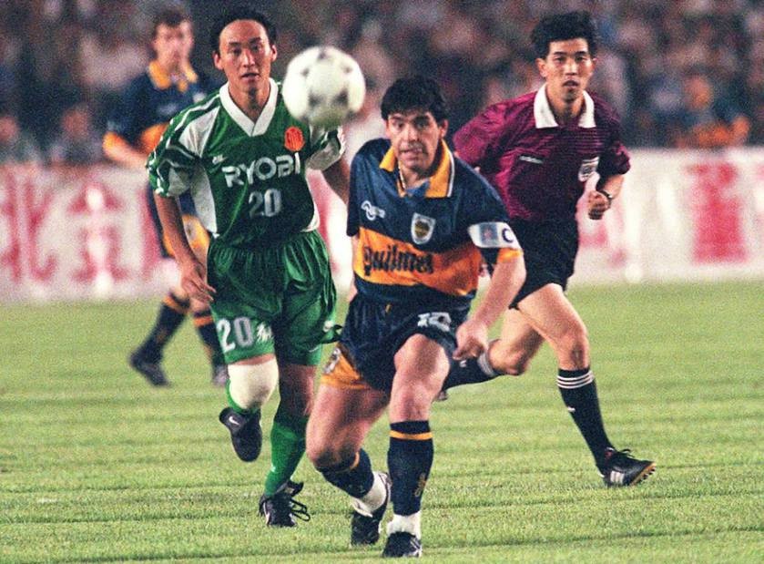 马拉多纳巅峰时刻过五人,马拉多纳认真起来有多强大