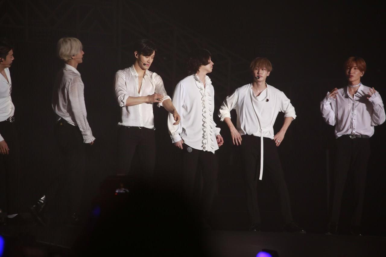 SuperJunior香港演唱会，东海用粤语向歌迷撒娇