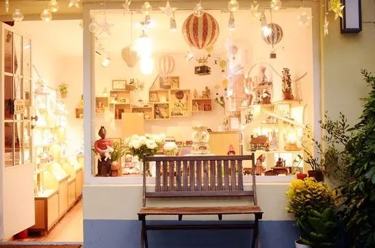 魔都解忧杂货铺 (解忧杂货铺魔都)