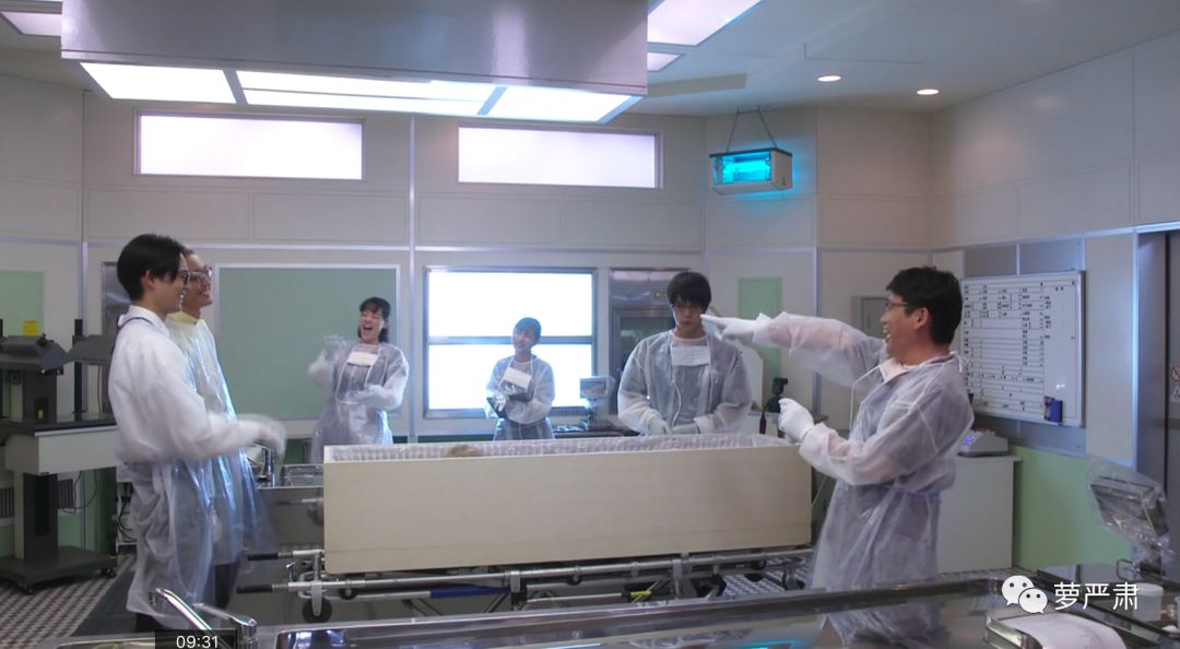 忙到面如土色不洗头,第一集就被分手,这个女主我好喜欢