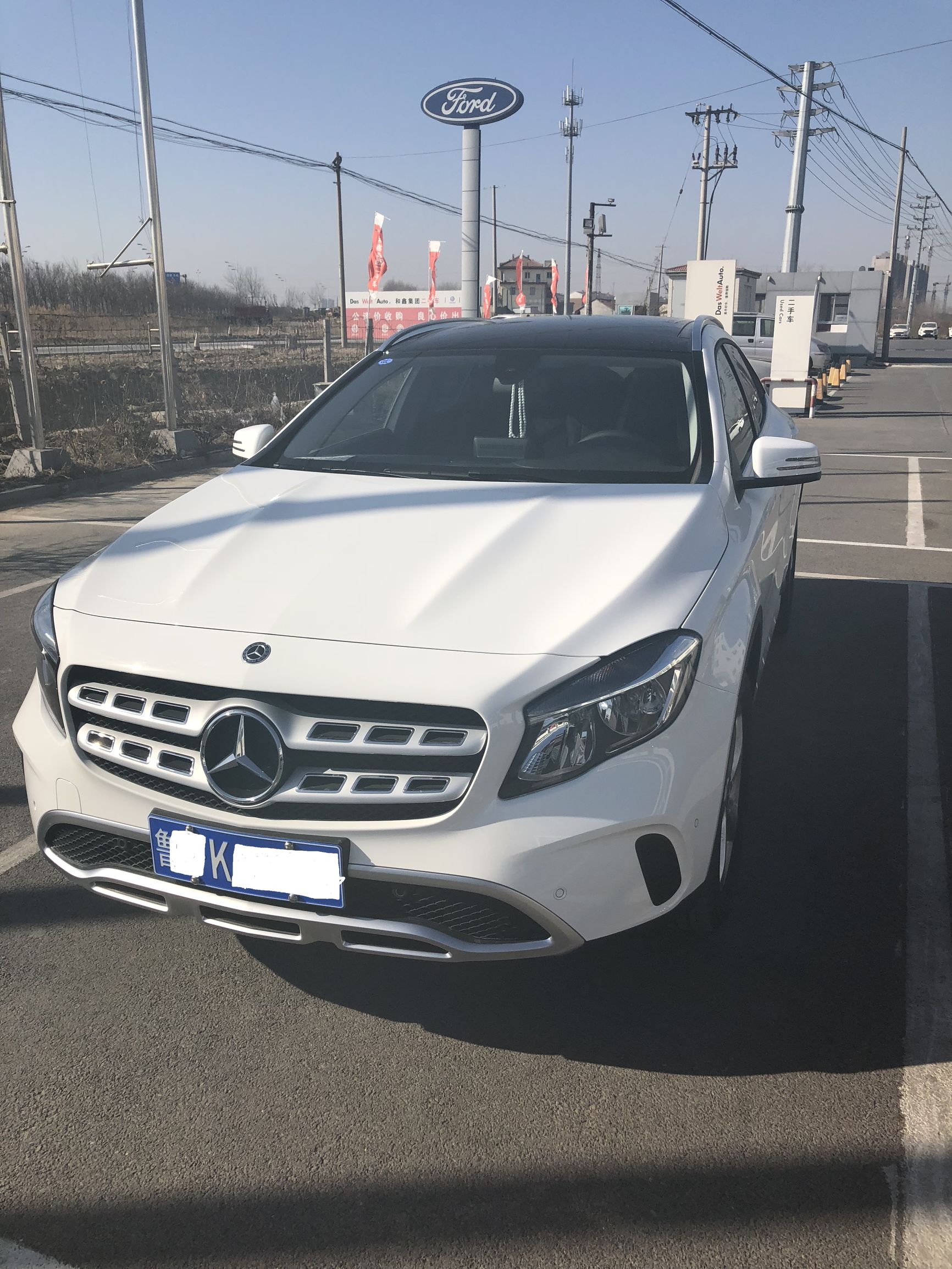 17款奔驰gla200动感还值多少钱,奔驰gla200动感对比宝马3系