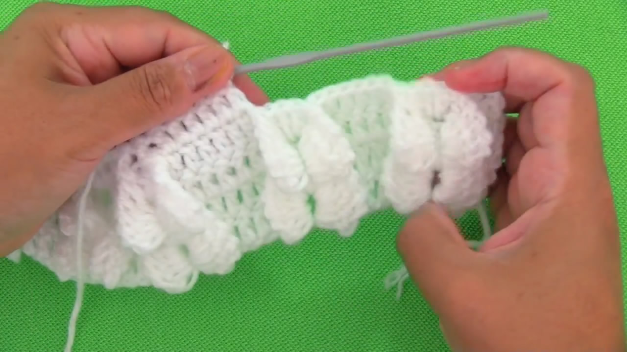 2020最火八股情人棉围巾钩织,水草花另一种交叉围巾钩织慢教程