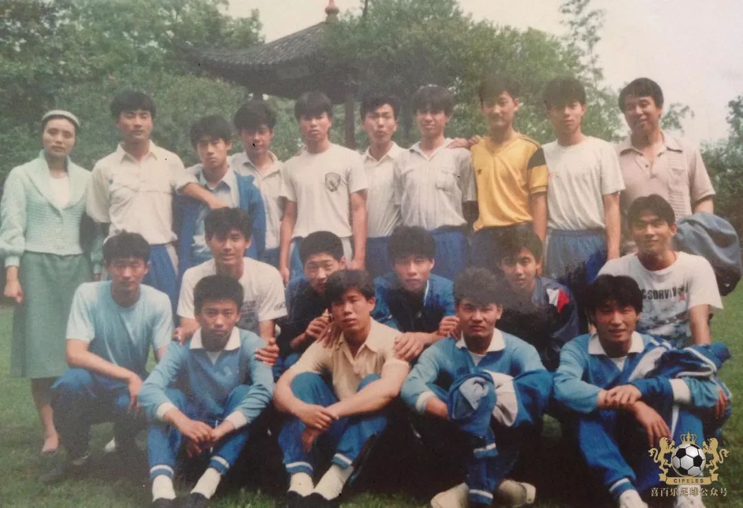 足坛十大拼命三郎,津门足坛双百颂书籍