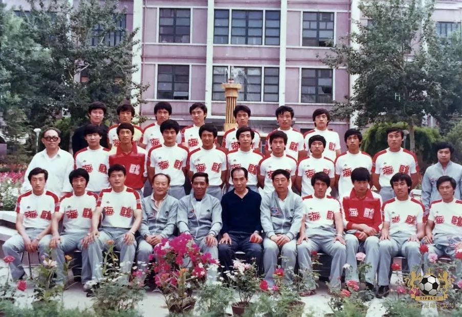 津门足球双百颂图片,津门足球双百颂签售会