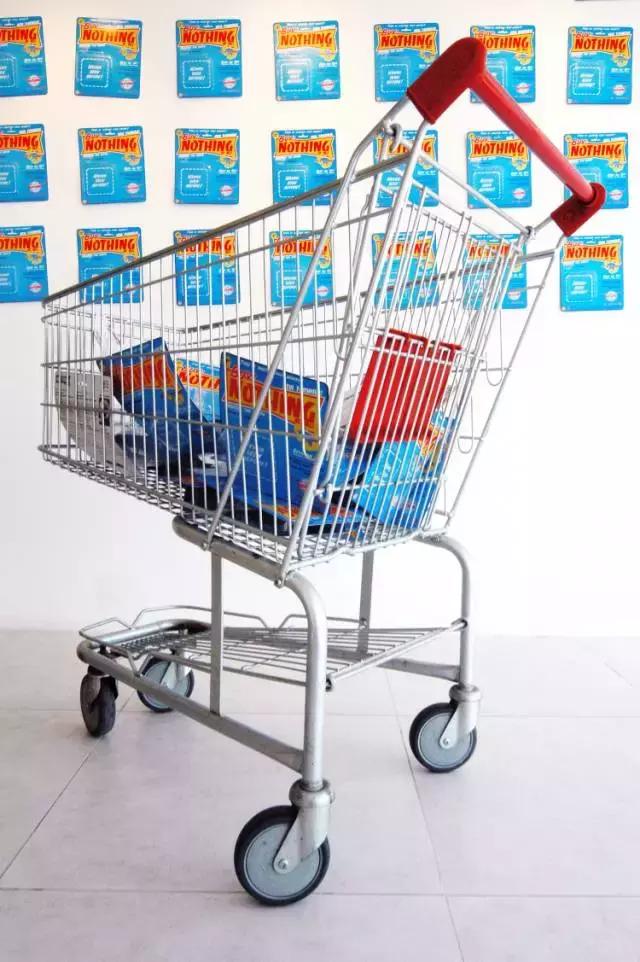 他把12个前女友都做成了高跟鞋？到底是真的假的