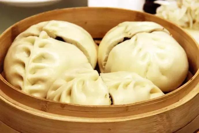 中国哪里的包子最好吃？广东叉烧包、天津狗不理、上海小笼包、成都韩包子、开封灌汤包、扬州三丁包……