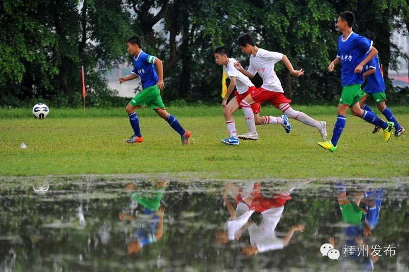 喜欢男生的100个理由,喜欢足球明星的理由