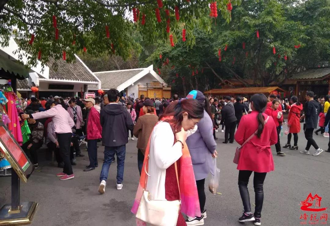 游客突发疾病景区紧急救助,景区内游客突发心脏病