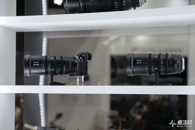 富士x-h1和xt200哪个好,富士x-h1值得购买吗