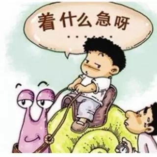 吃饭噎死喝水呛死,吃饭噎住了急救完有点晕