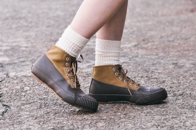 撞鞋不可怕谁最尴尬,撞鞋不可怕谁假谁尴尬