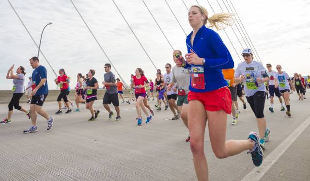 如果你有烦恼就来跑步吧,如果你感到烦躁那就去跑步吧