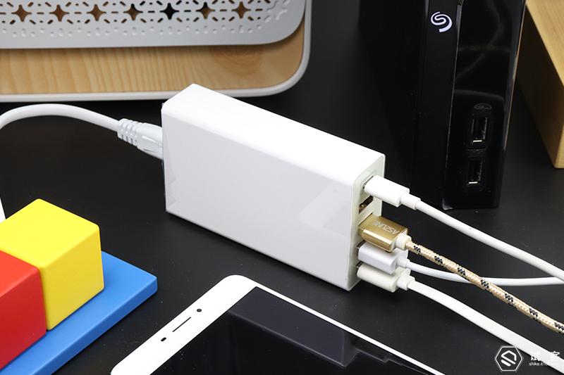 多口usb充电器超级快充测评,老司机也翻车日常