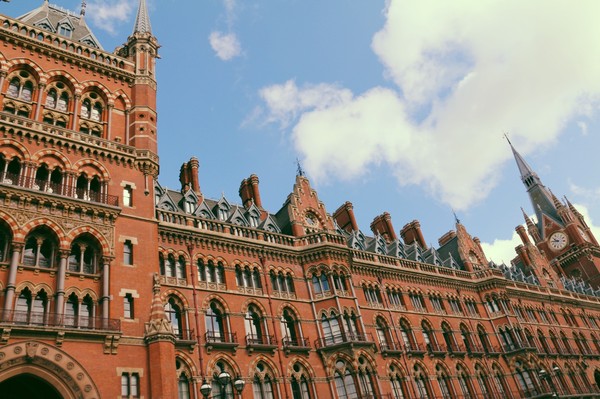 记忆在岁月里变模糊,记忆在流逝的岁月里模糊