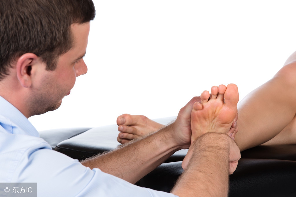 小儿足外翻怎么治疗,脑瘫儿童足外翻康复训练