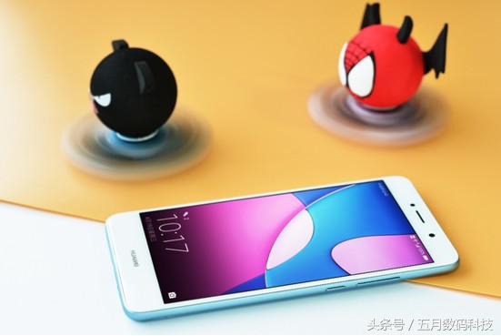 回顾华为荣耀手机发展史：诸多经典哪款是你的“初恋”？