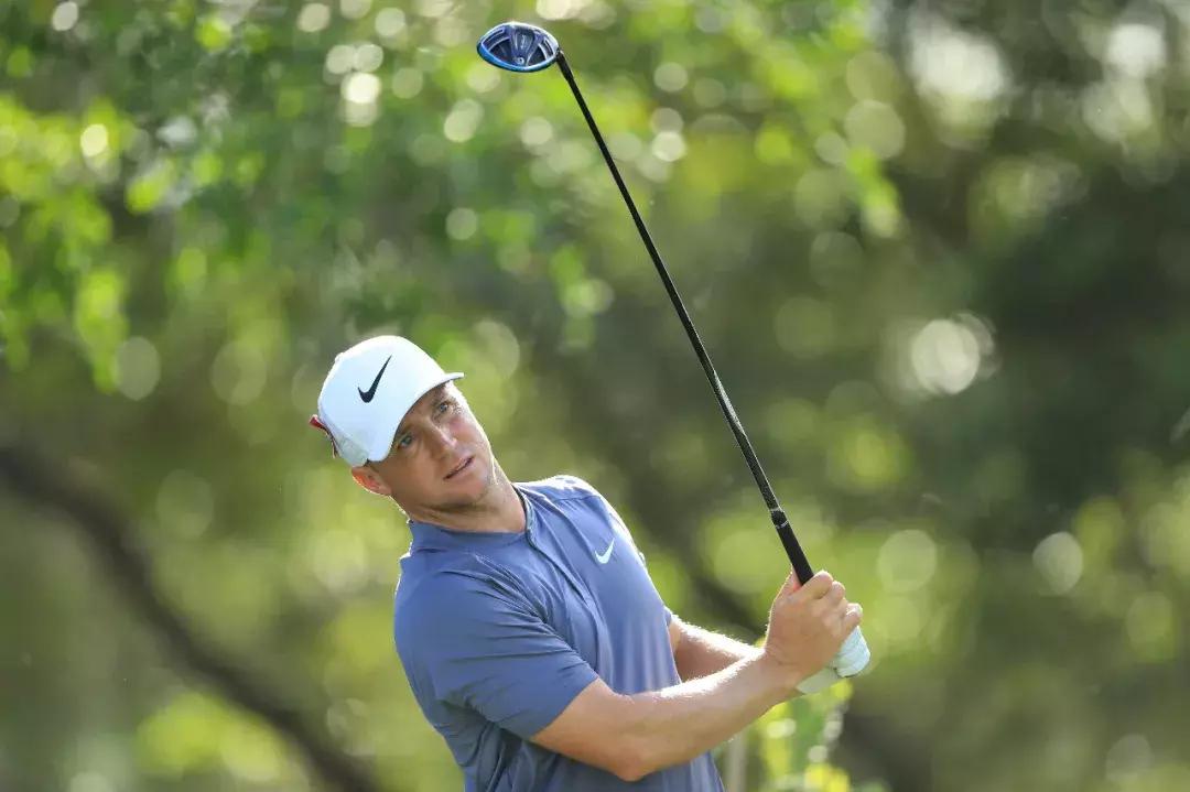 迂回前行达到目的,迂回进军