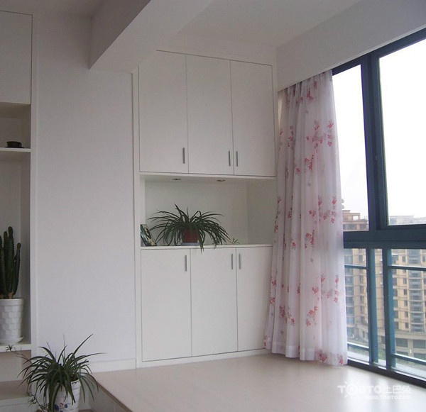 客厅储物柜摆放设计,适合客厅摆放的储物柜