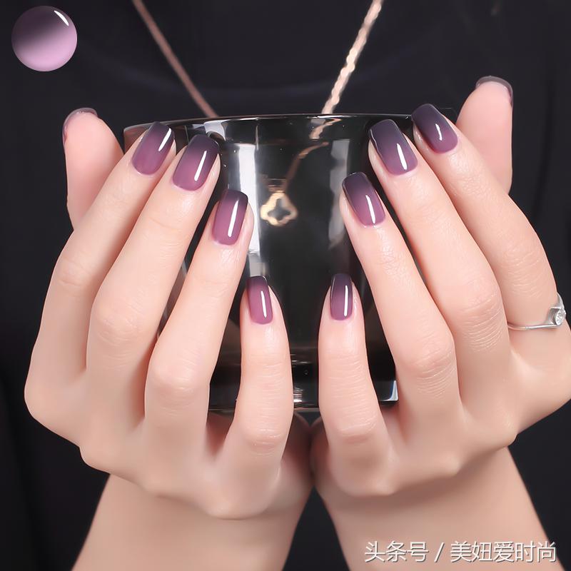好看渐变色美甲,渐变粉色的超美丽梦幻美甲图片