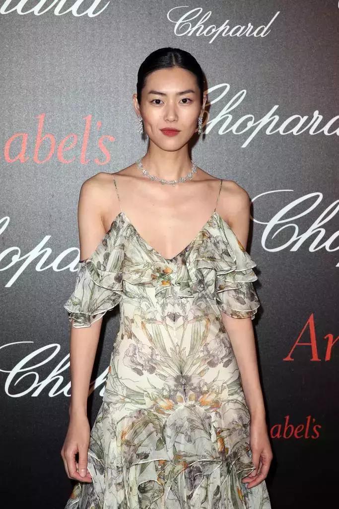 刘雯果然是穿搭高手,刘雯最新日常穿搭图片