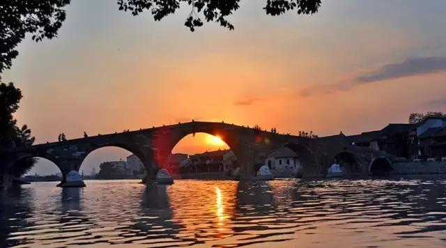 元宵节看花灯的景点,今年元宵值得去玩的地方