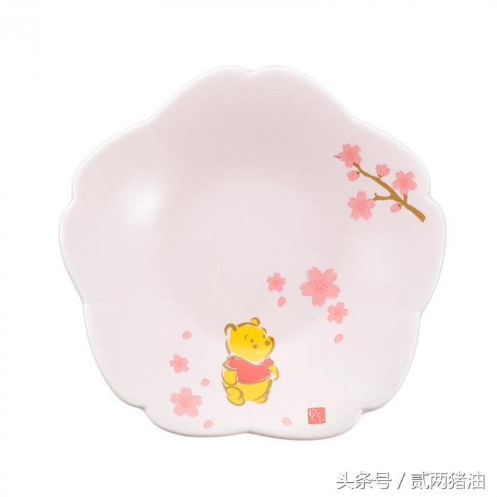 粉粉的维尼熊你看过吗？迪士尼将推出樱花主题的维尼熊新系列