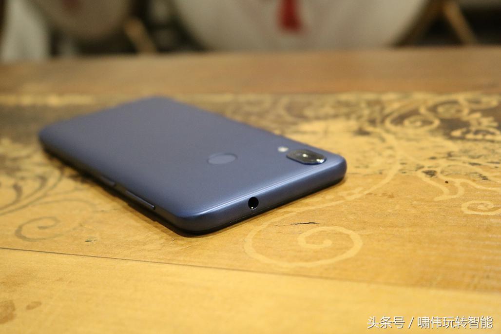 和小辣椒7x一样的手机,千元机吃鸡能力排行