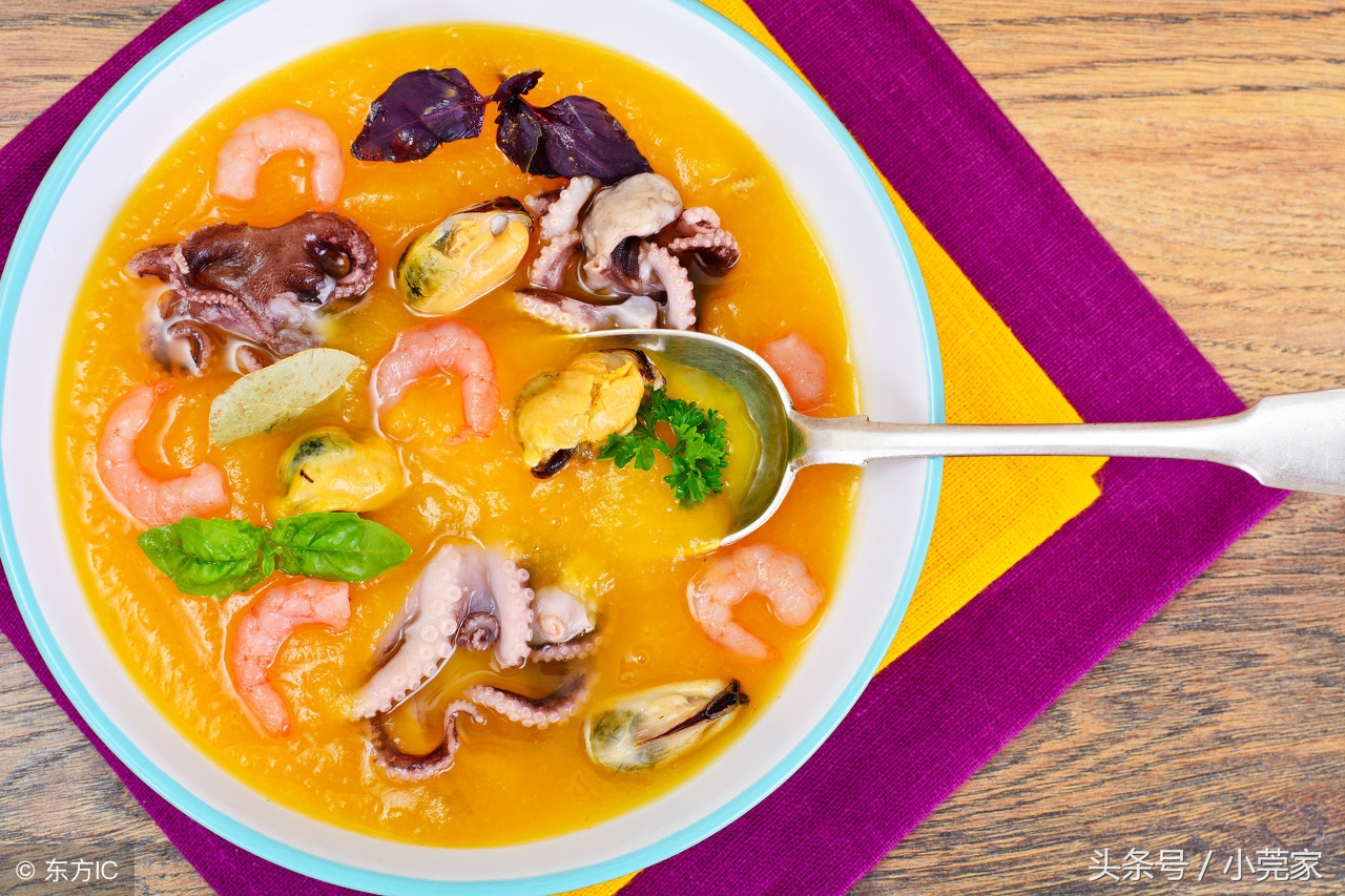 煮面条水不变色的小妙招,小奶锅煮面怎么防溢