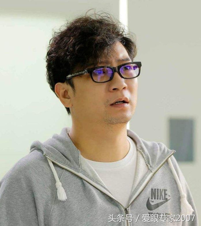 chromehearts克罗心眼镜,chromehearts克罗心真假