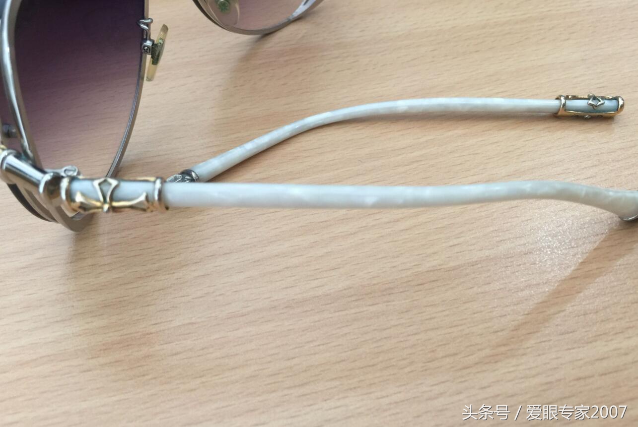 chromehearts克罗心眼镜,chromehearts克罗心真假