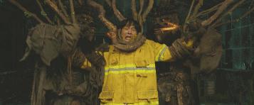 这部几乎把韩国人都赶到影院的巨片,我一手五颗星一手一颗星