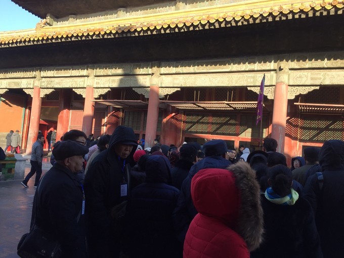 冬天去哪里旅游暖和特色美食,冬季游玩攻略美食推荐