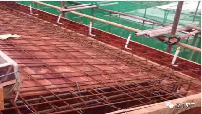 砖混结构水电预埋怎么施工,水电预留预埋施工质量验收规范
