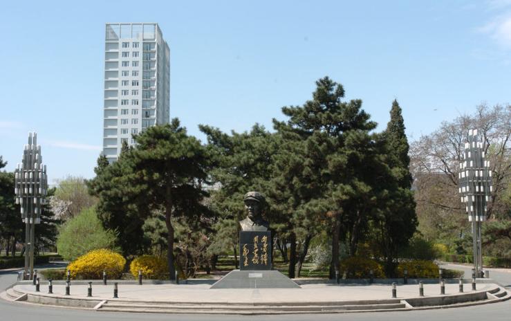 辽宁省实验学校赤山校区校徽,辽宁省实验中学北校区校徽