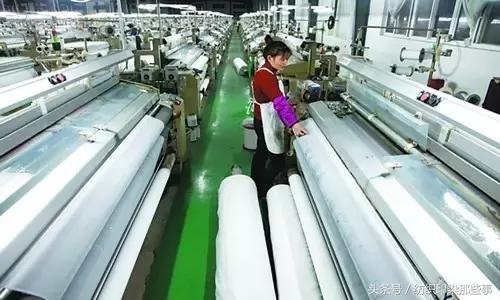 纺织老板的心酸,老板哭诉工资七千都招不来人