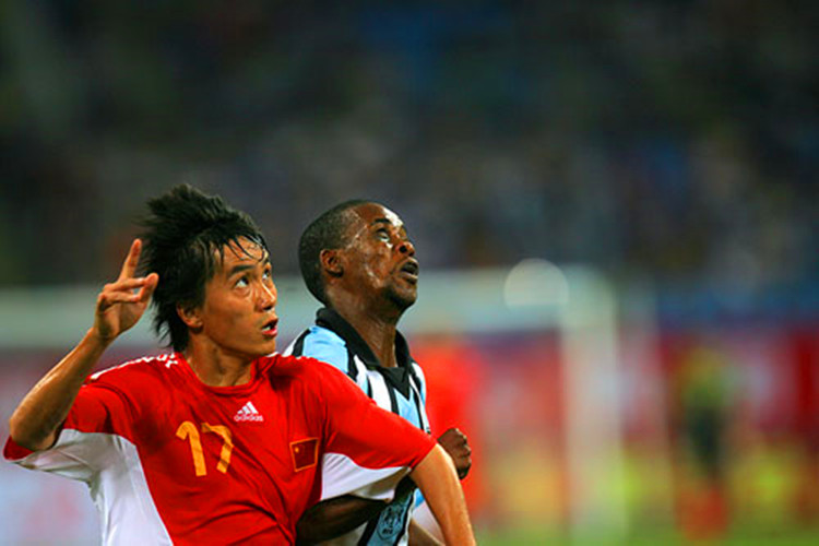 香饽饽？不玩了！职业俱乐部主动放弃资格单场观众曾只有70人