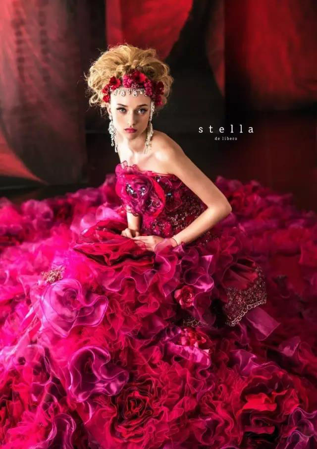 中国买不到的婚纱!Stelladelibero跳进花海的新娘,美到爆炸!