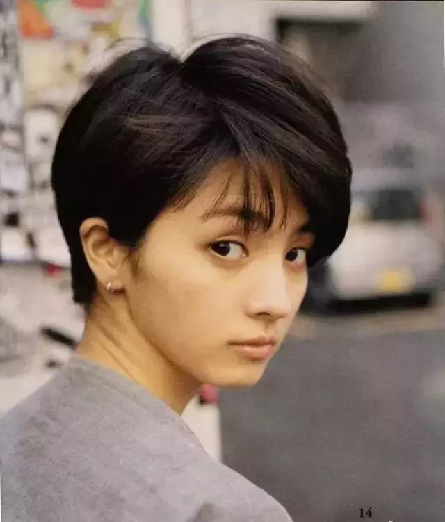 新垣和石原里美哪个好看,石原里美短发穿搭