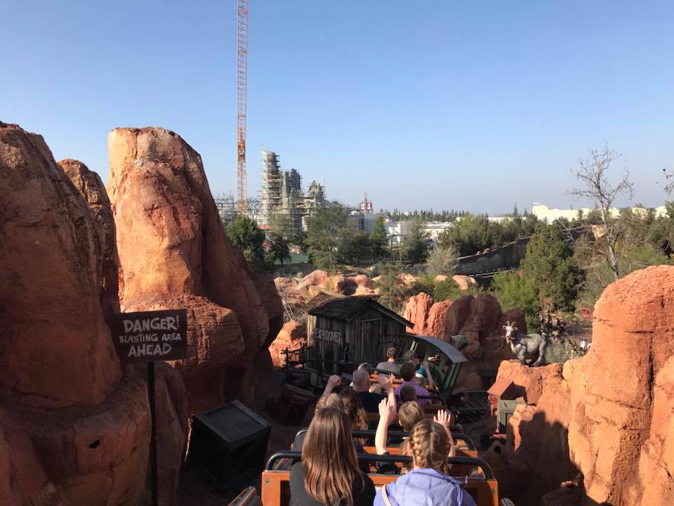 春天没能一起放风筝夏天一起看海,春天去不去旅游