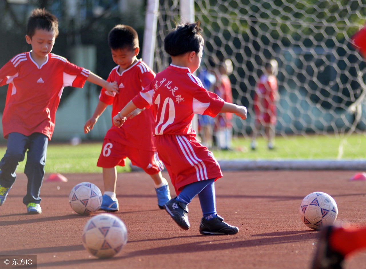 中国孩子踢球得花多少钱,踢足球在中国要花多少钱