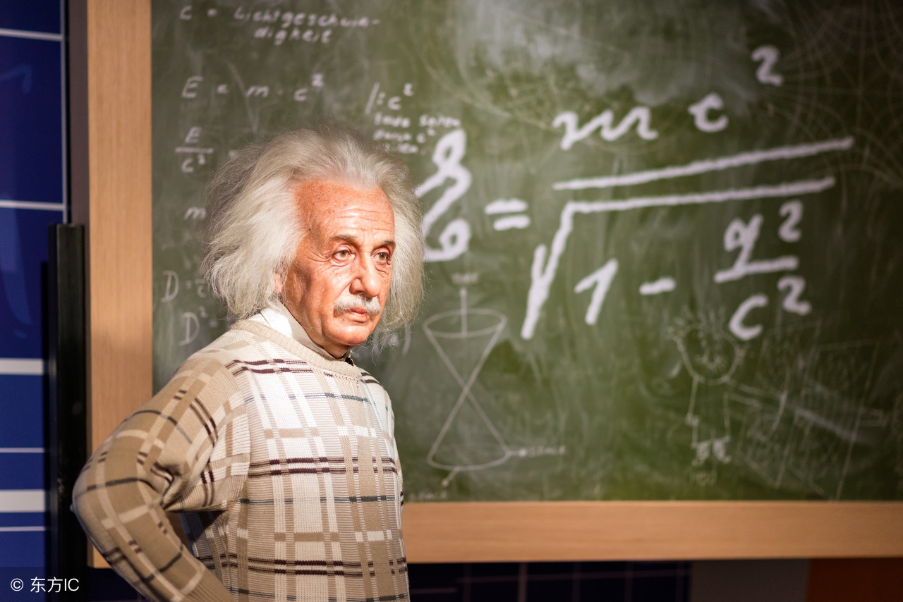 牛顿伽利略爱因斯坦,爱因斯坦伽利略牛顿