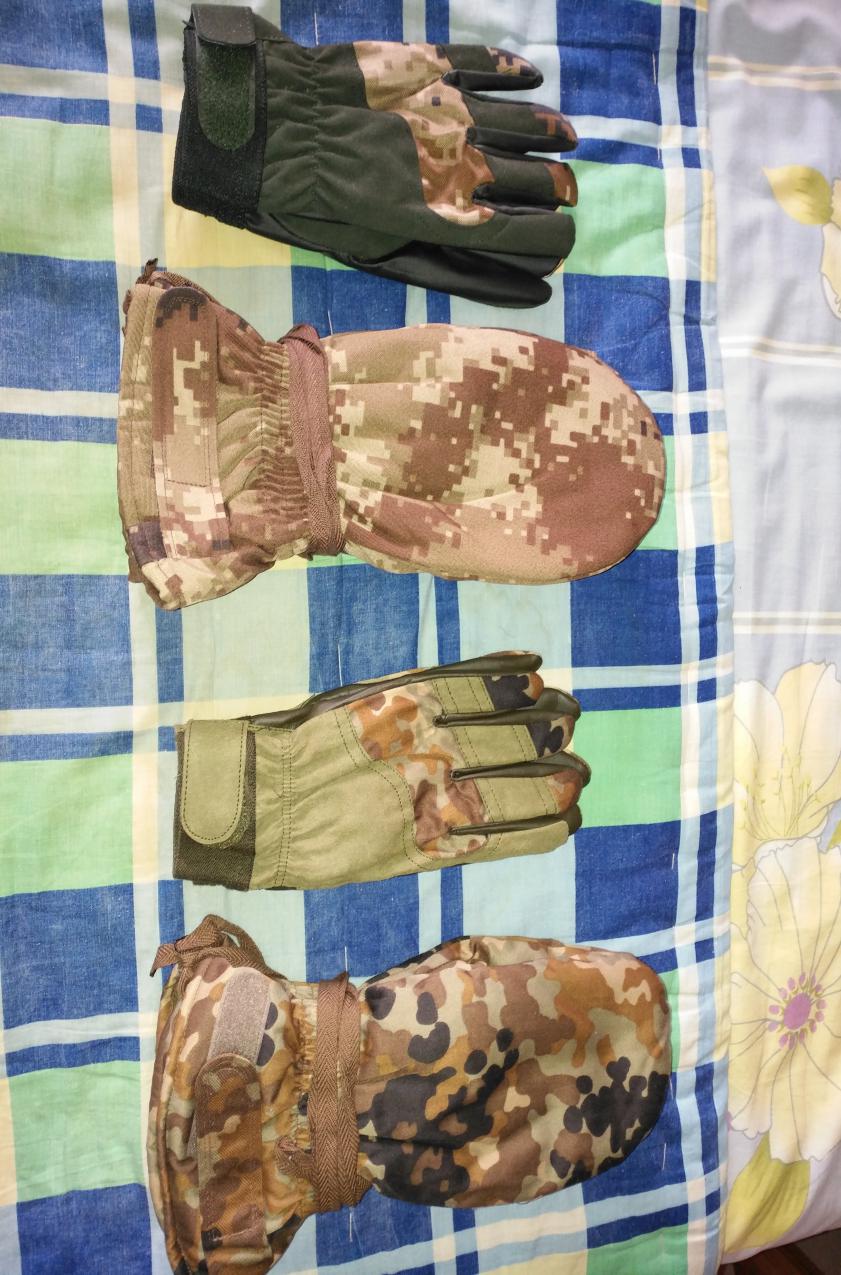 07式军服之谜:为何男款手套有绒毛女款却没有?