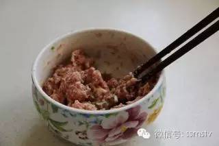 京都肉饼制作视频,京都肉饼的家常做法电饼铛