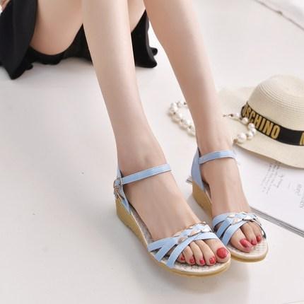 今年夏天必买的四双鞋,今年夏天一定要买的一双鞋耐克